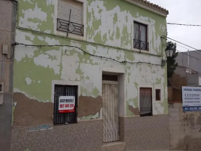 Casa en venta en Calle del Parador, 66, cerca de Travesía del Parador, Tobarra de 44.800 €